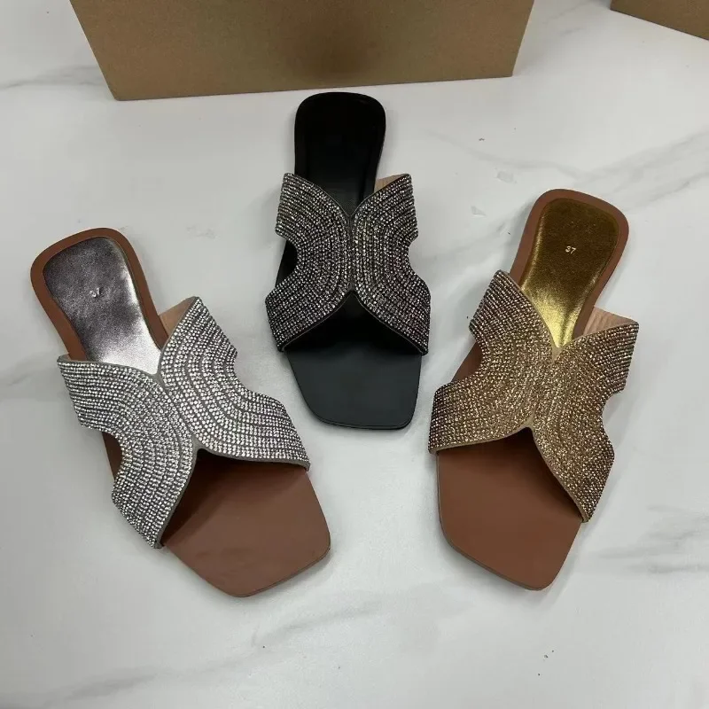 Luxe Kristallen Slippers voor Vrouwen Zomer Schoenen Mode Casual Comfortabele Bling Designer Chinelos Vierkante Neus Platte Hak Slides