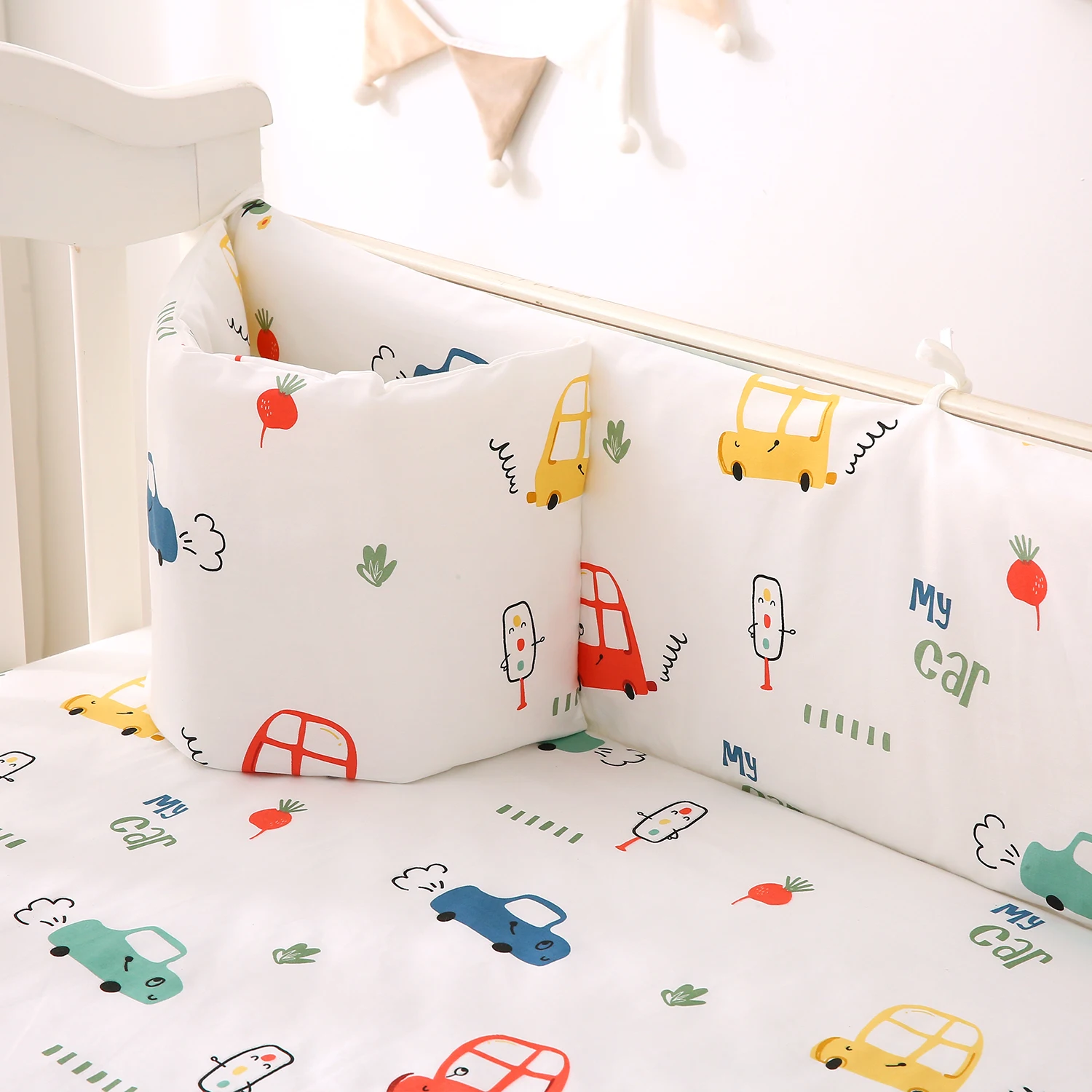 1 Stück Babybett-Schutzbeschiene, weiche Polsterung, Stoßstangeinlage für Säuglingsbett, gepolsterter Bettzaun mit Cartoon-Druck, einteilig, 120/180/200 cm Länge