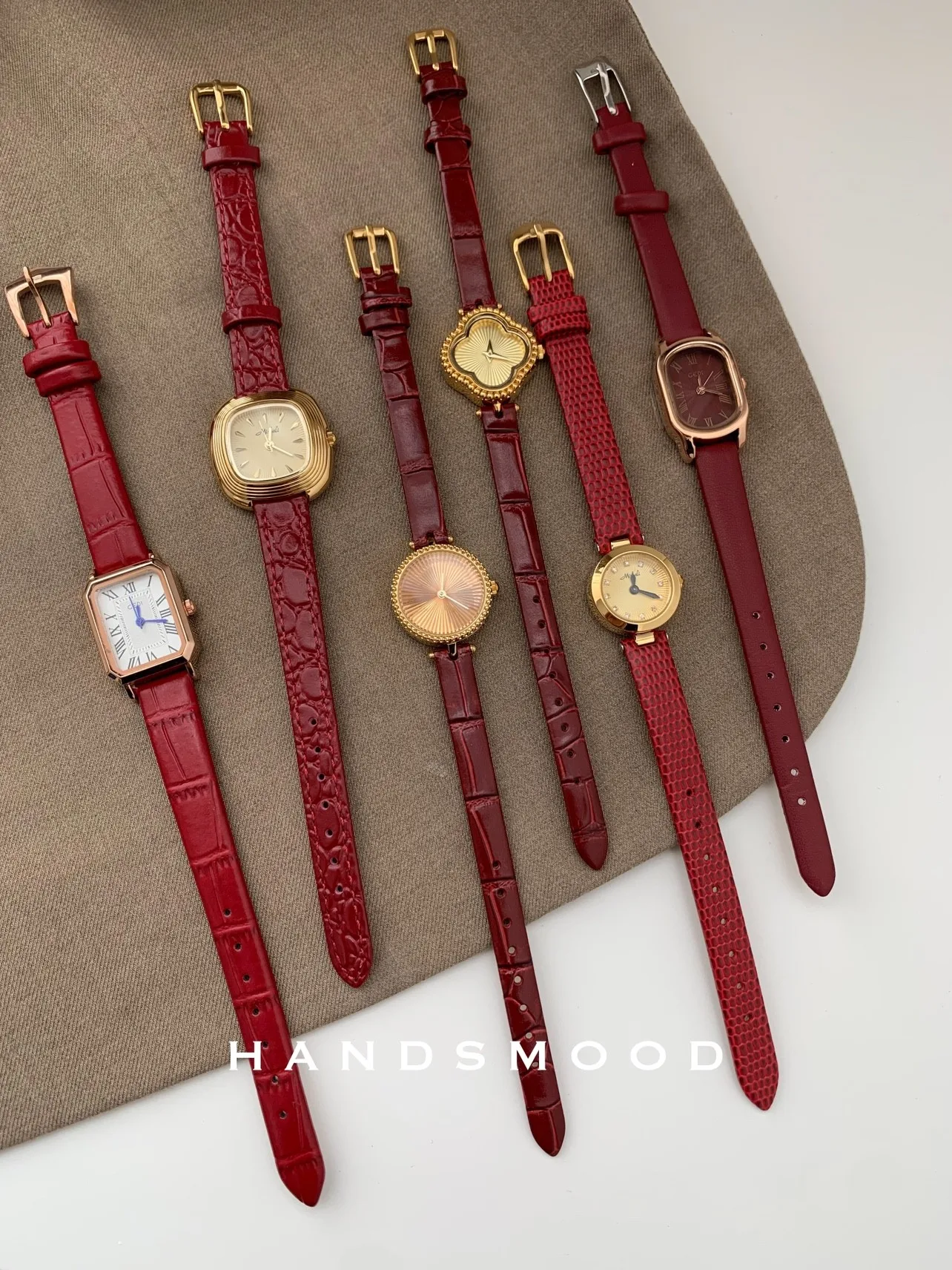 

2026 New Year Collection Luxury Women's Watch: Premium Red Leather Strap Gold-Tone Stainless Steel Timepiece Gift for Women