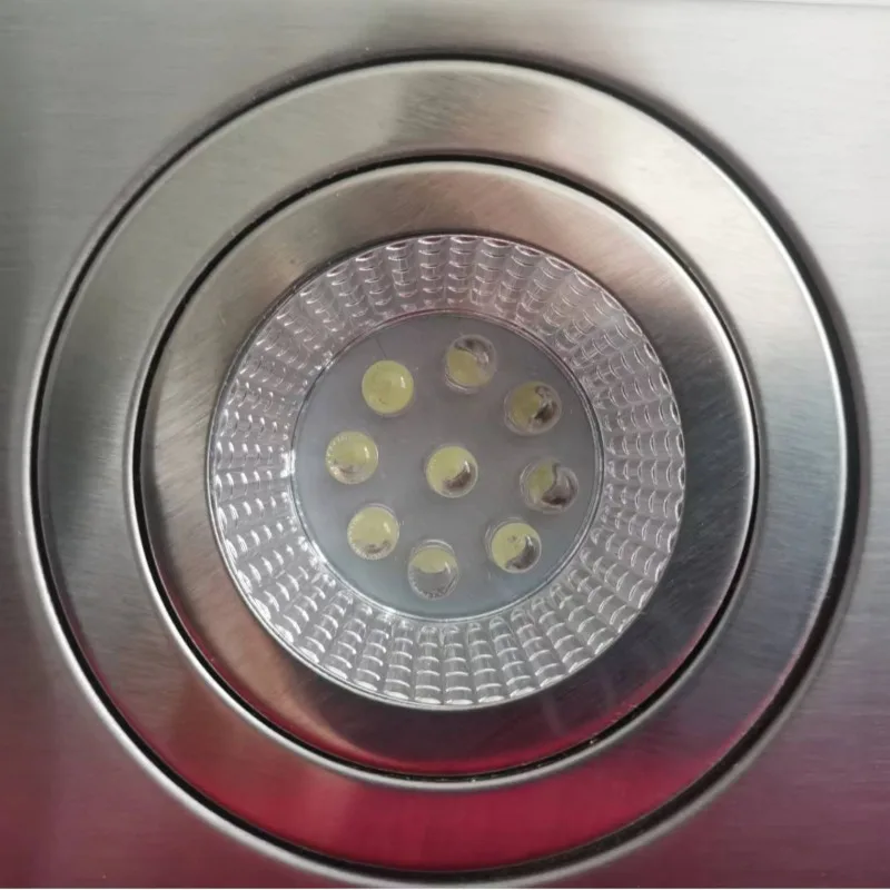 Cappa aspirante da cucina con alloggiamento in rame per pulizia automatica Cappa aspirante per elettrodomestici con funzione laterale Installazione del camino Cappa aspirante per fumo