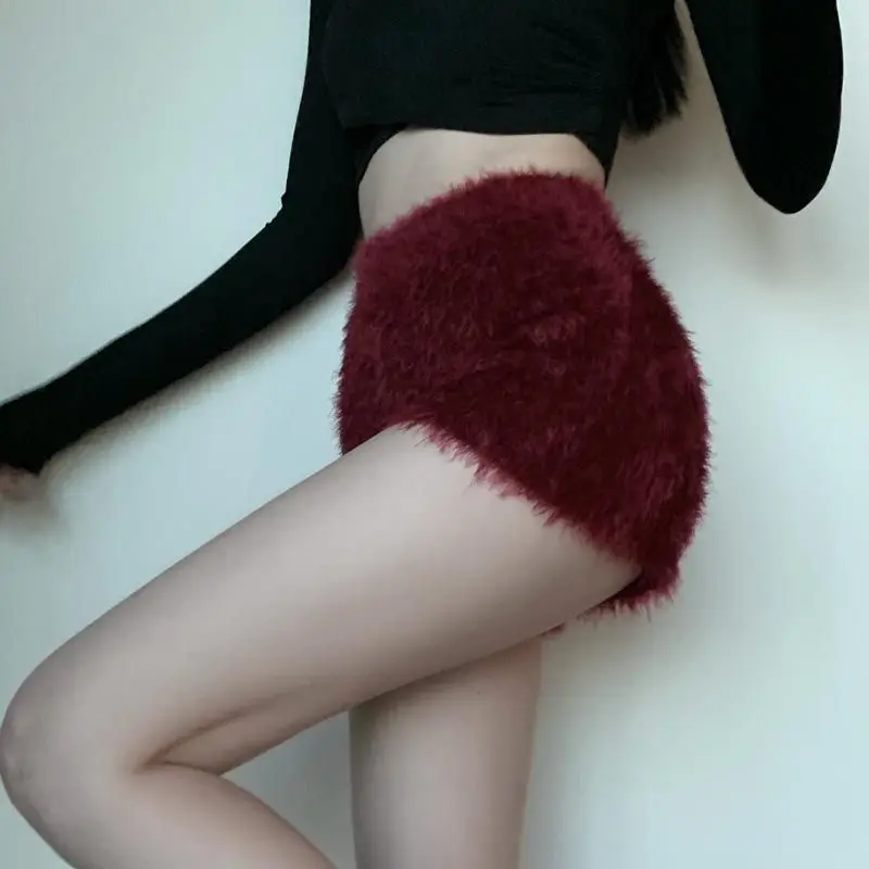 شورت نسائي منسوج من المينك الصناعي عالي الخصر صالة غامضة وقيعان رياضية واسعة الساق ناعمة ومريحة شورت أمان غير رسمي للخريف/الشتاء