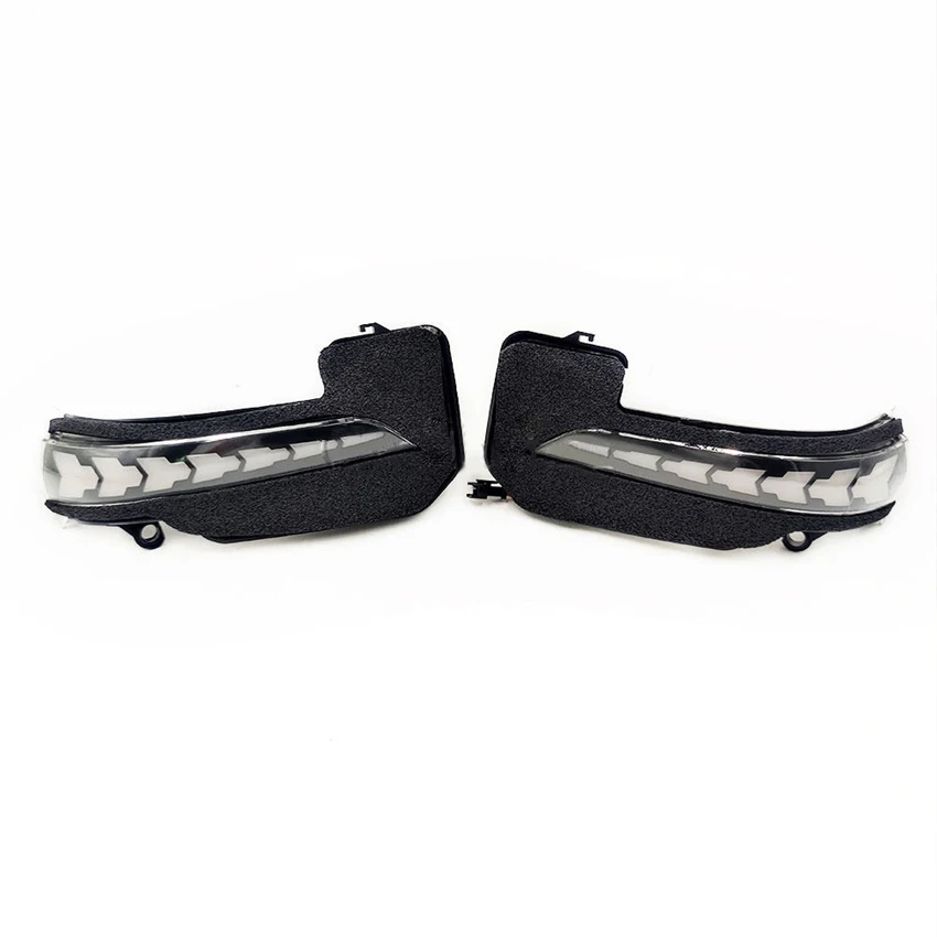 

1Pair Rearview Mirror Light For Toyota Hilux Revo Fortuner Innova 2016 2017 2018 2019 2020 2021 LED Dynamic Turn Signal Light