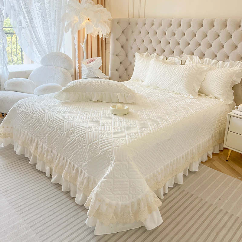 3Pcs Pink Cream White Lace Ruffles Quilted Bedspread Bed Cover Mattress Topper Coverlet Bed Sheet Summer Quilt With Pillowcases