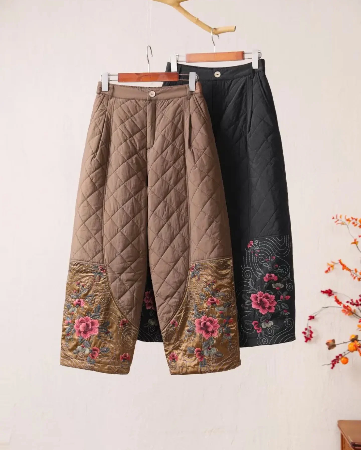 Original Women's winter clothing Vintage elastic waist ankle lenght pants Chinese style embroidery padded trousers Boots pants