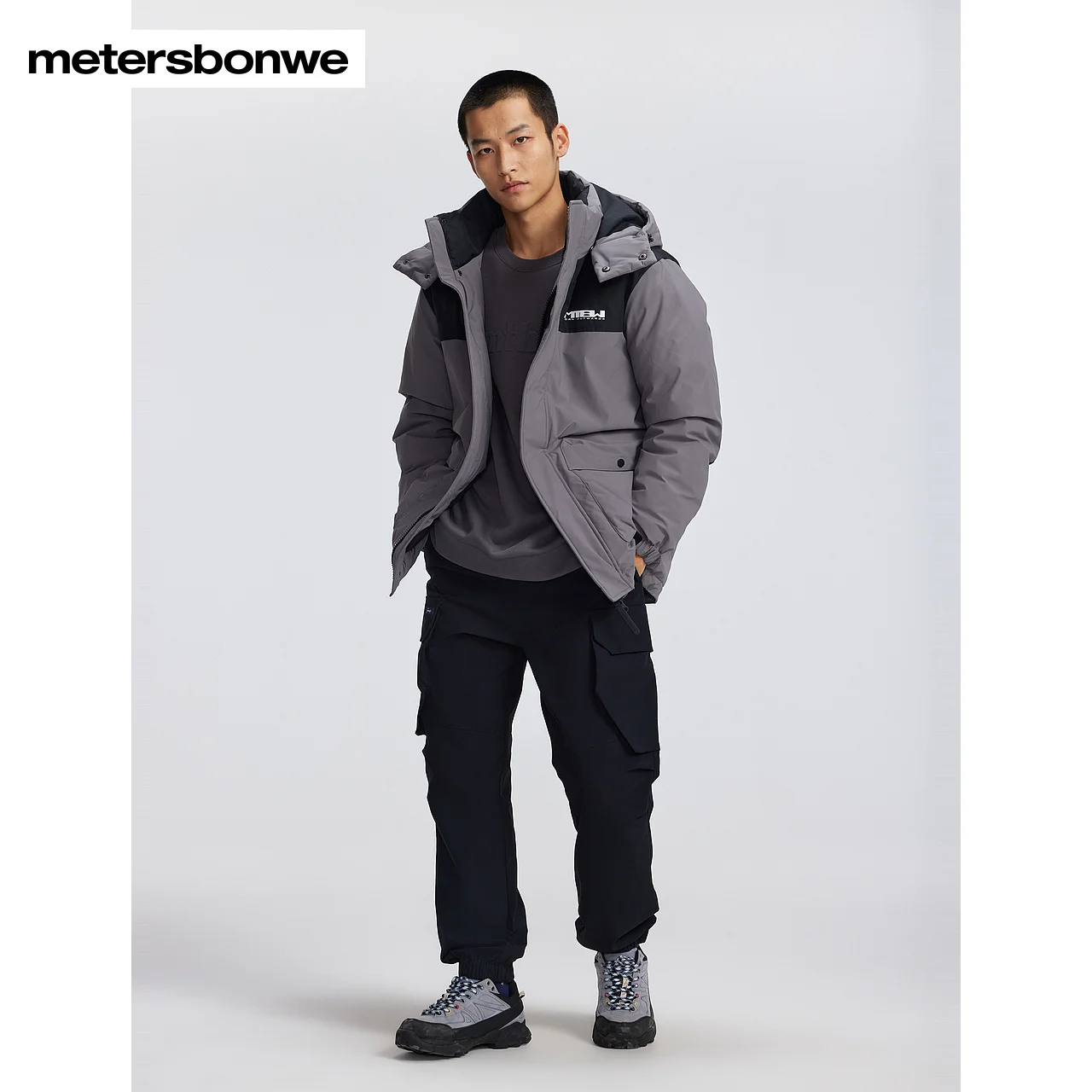 Metersbonwe-ผู้ชายที่ถอดออกได้Hooded Windproofลงเสื้อแจ็คเก็ตปักเป้าปรับElastic Hem Designฤดูหนาว