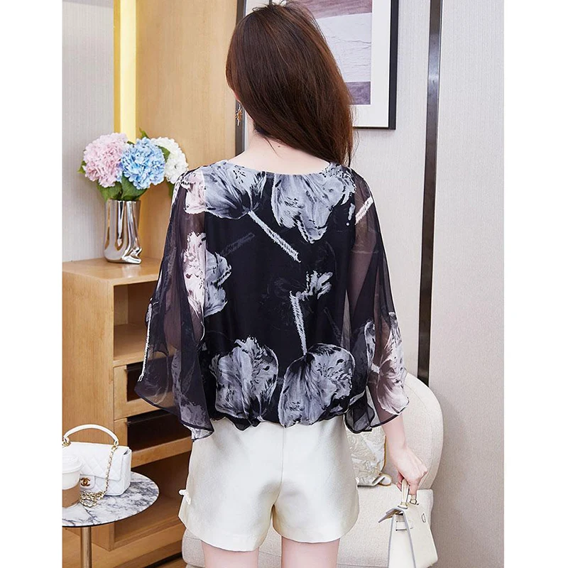 Vintage Printed O-Neck Batwing Sleeve Floral Blouses Women's Clothing 2024 Summer New Loose All-match Tops Office Lady Shirts