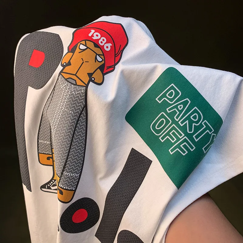 سترة صيفية للرجال عصرية مطبوعة بدون أكتاف بدون أكمام تي شيرت 2025 جديد فضفاض وممتص للعرق ملابس رياضية قابلة للتنفس