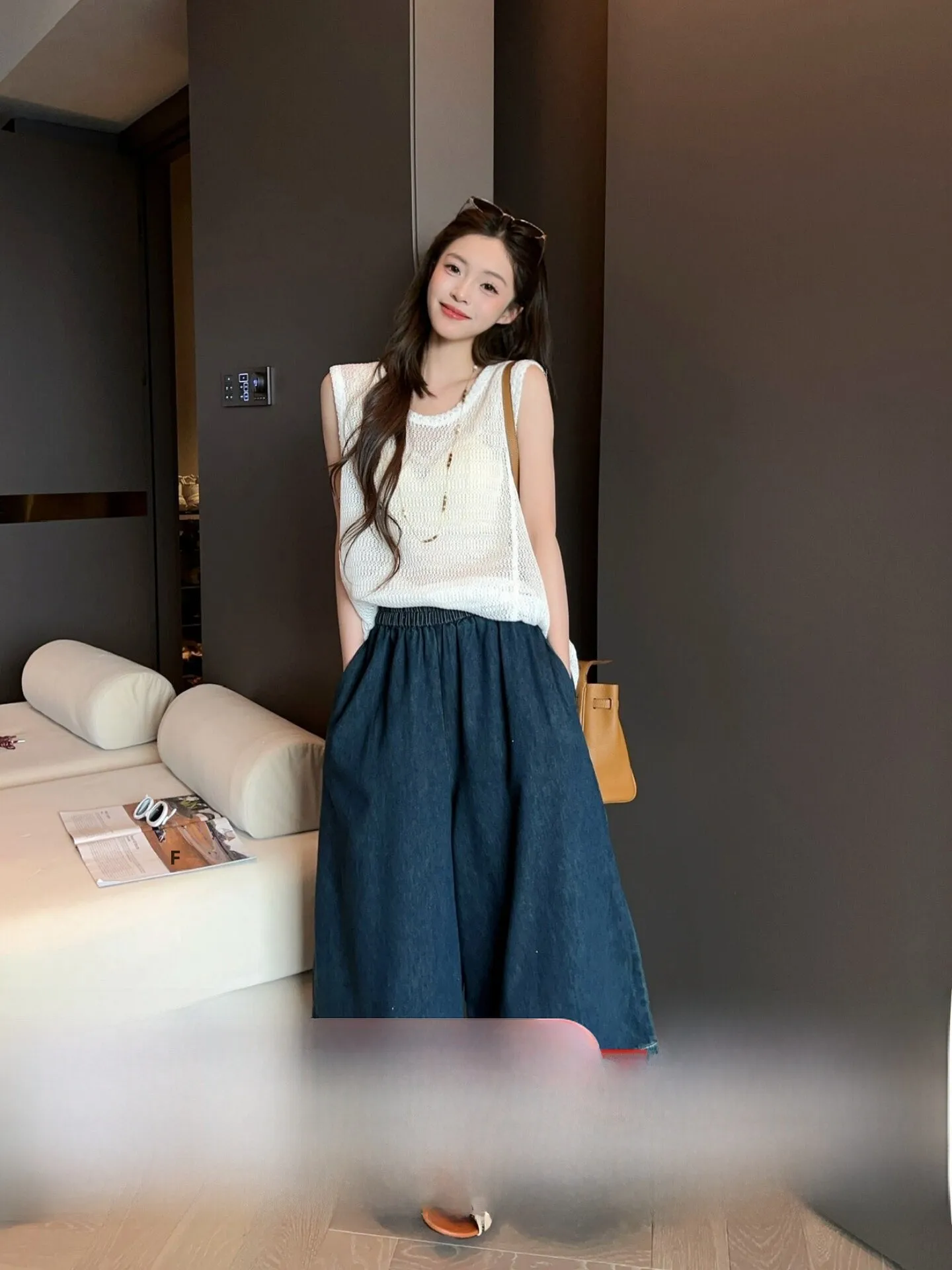 

Retro Loose Women's Jeans Versatile Wide Leg Pants Spring 2026 New Style Comfortable Fit Natural Waist Denim Fabric