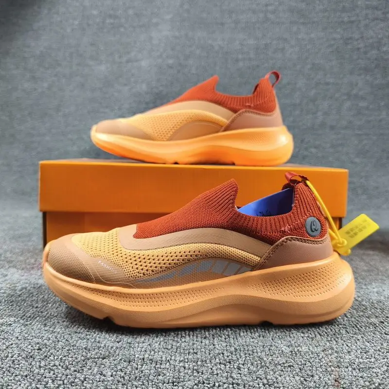 

2025 Summer Hot Sale Breathable Professional Comfortable Lightweight Wearable Running Shoes Running Shoes Very Good