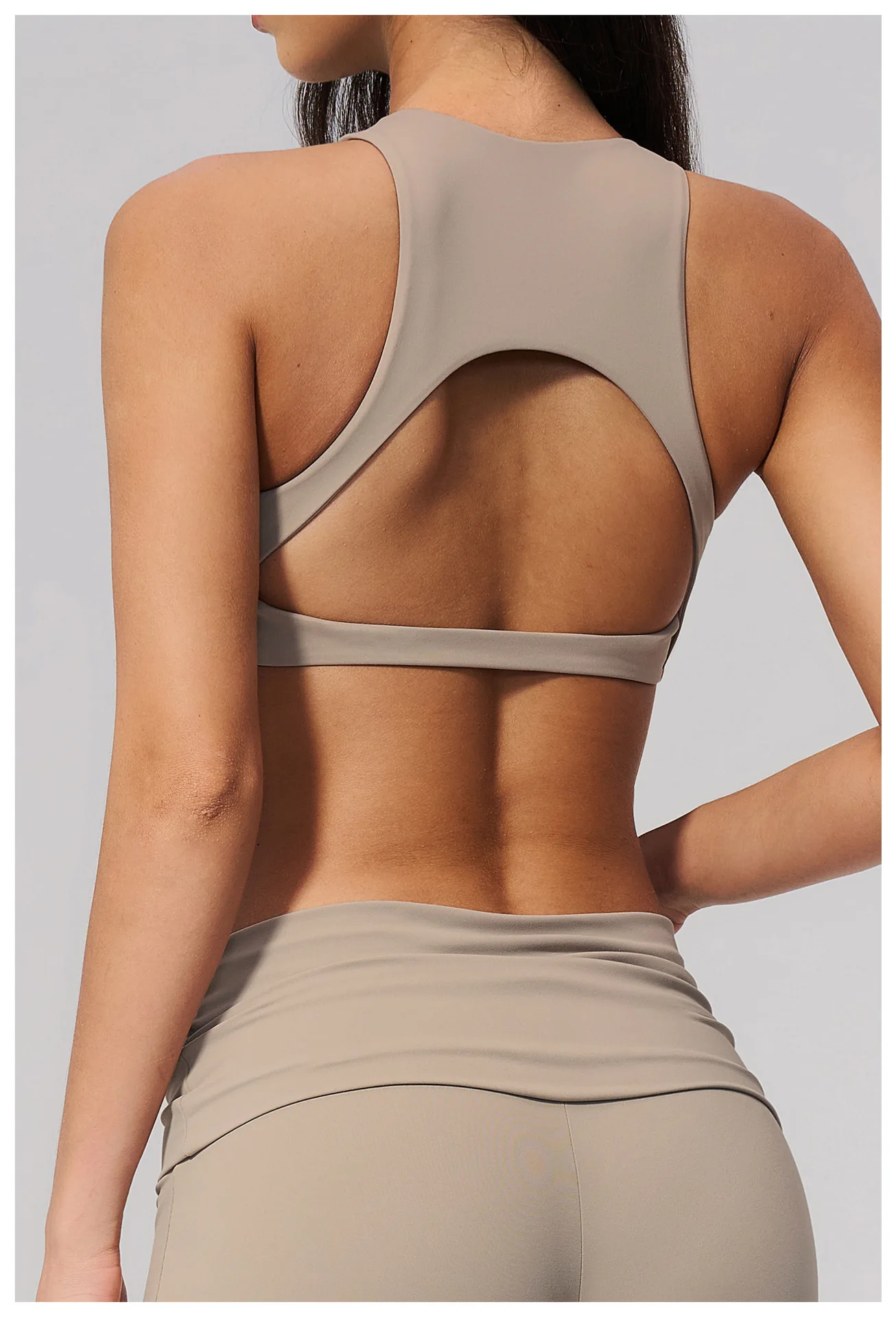 Damen Sport-BH mit Rückenausschnitt, Stoßdämpfend, Push-Up, Schnelltrocknend, Einfarbig, für Fitness, Laufen und Yoga – Detail 25