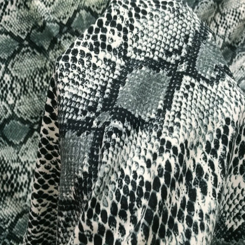 Buona Grigio di Cotone/spandex 4-Side Stretch Vestito di Seta del Latte Tessuto Del Serpente Del Modello Del Leopardo di Ballo Della Stampa del