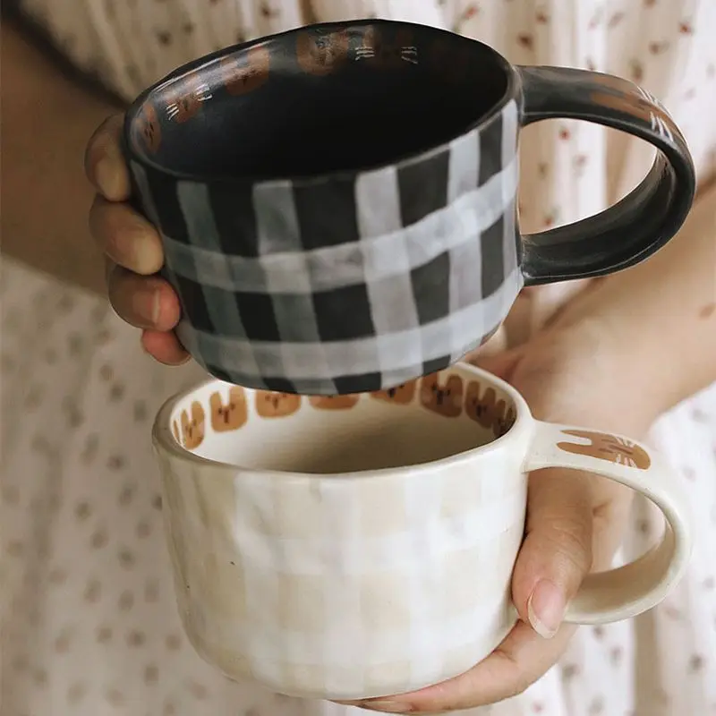 Hand Painted Cat Ceramic Mug Cute Checkered Plaid Irregular Stoneware Coffee Tea Cup Kawaii Animal Breakfast Mug Microwave Safe