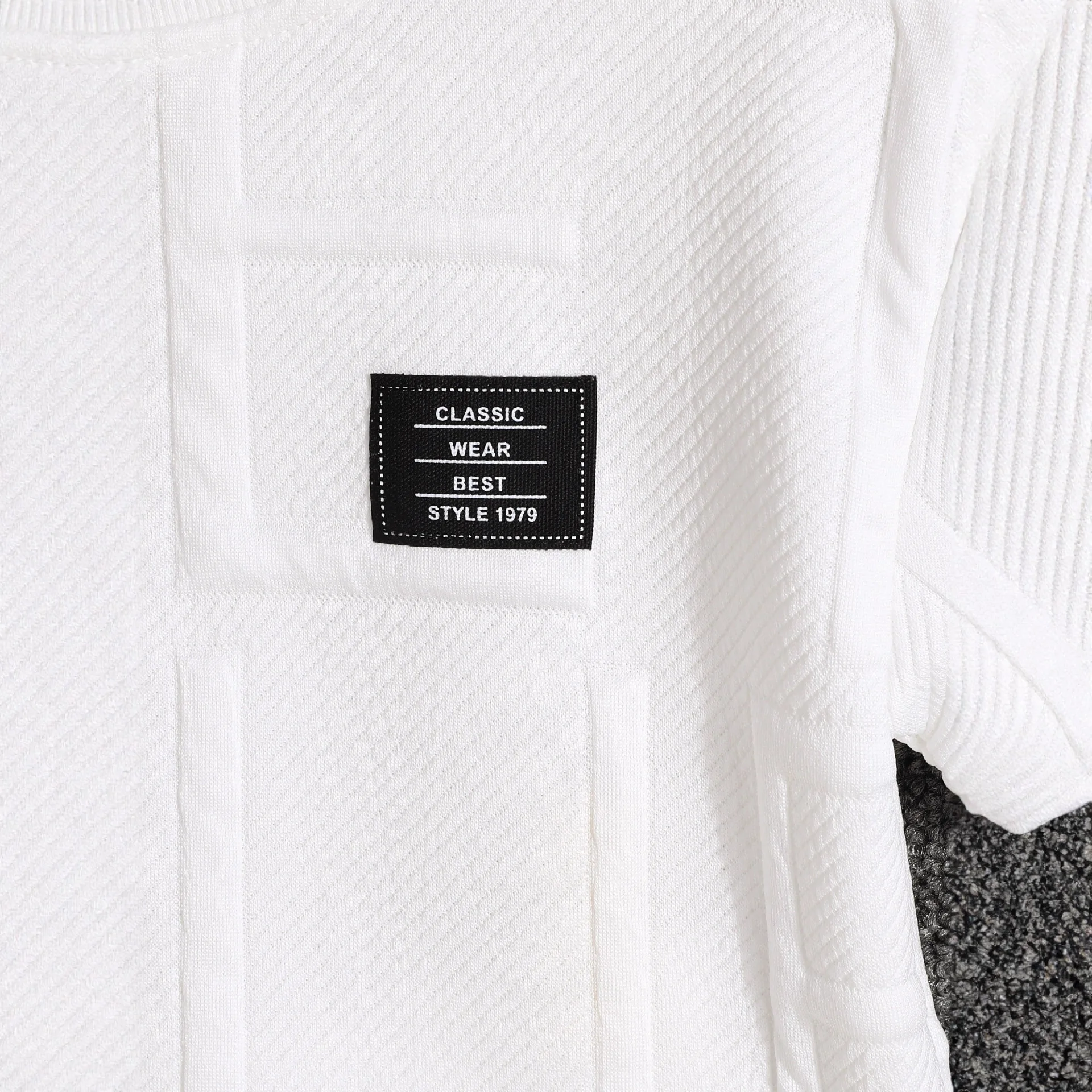 طقم كاجوال صيفي عصري للأولاد بنمط حروف ولون خالص، طراز مشمس وحيوي #4