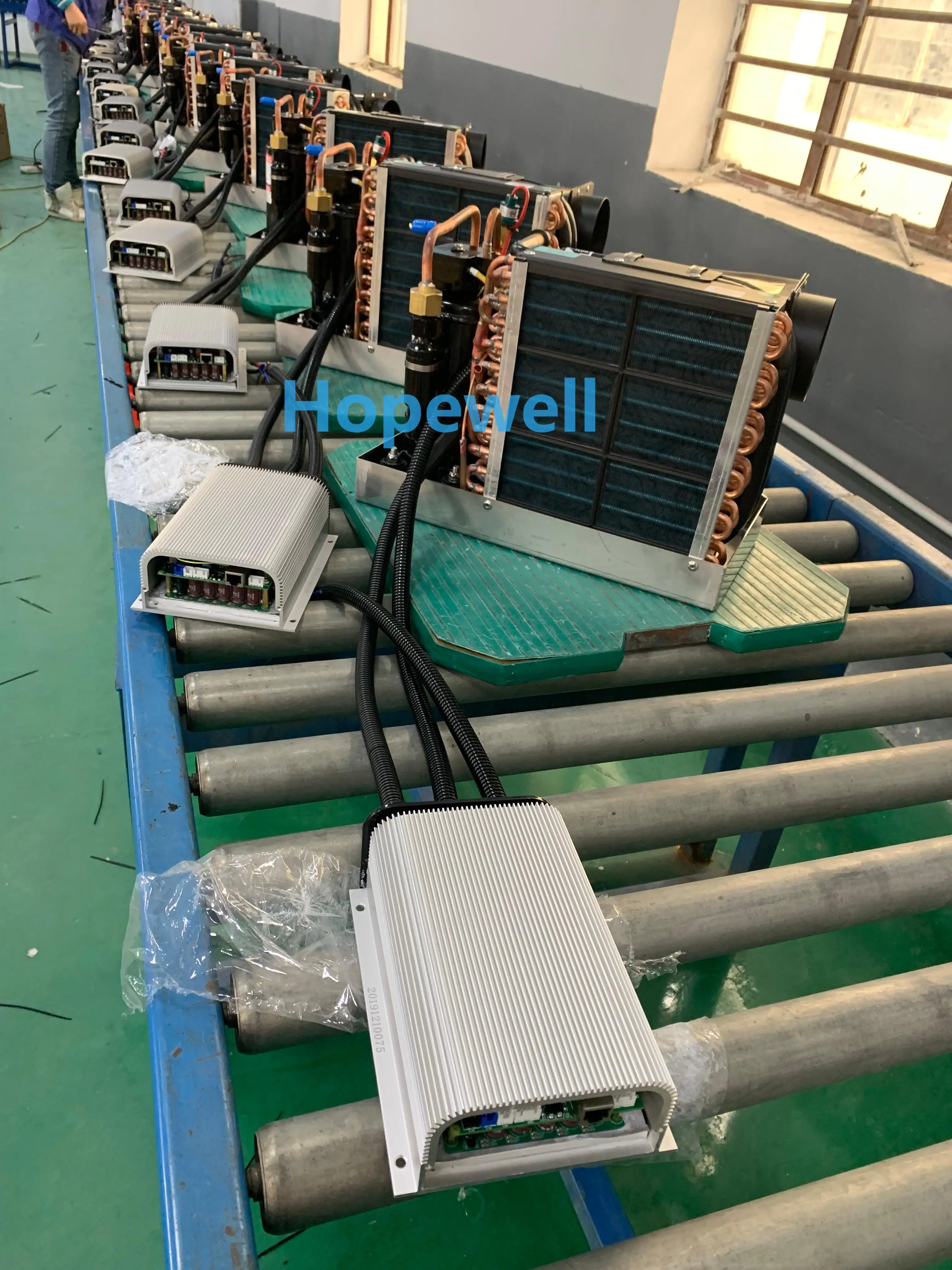 DC 12V 24V 48V Yacht Marine Air Conditioner Self-Contained 12000Btu Vessel/Ship Air Chiller view 5