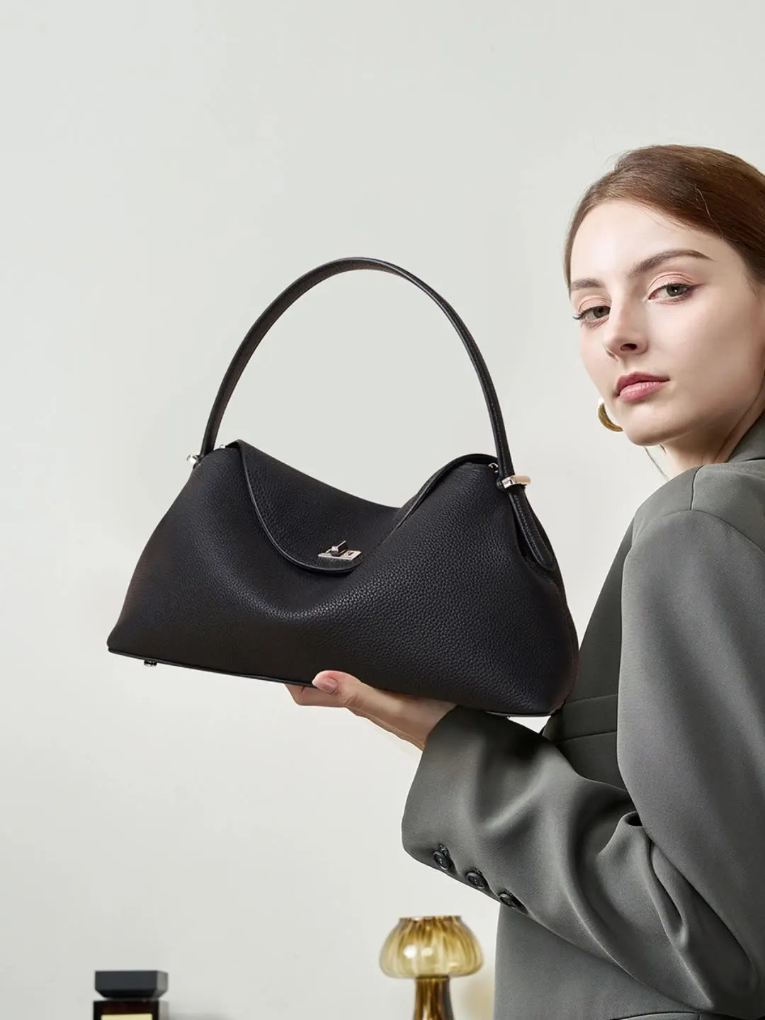 

2025 New Original Large Capacity Hobo Tote Bag Handbags Genuine Cow Leather Woman Shoulder Bag Luxury Designer Crossbody Bags