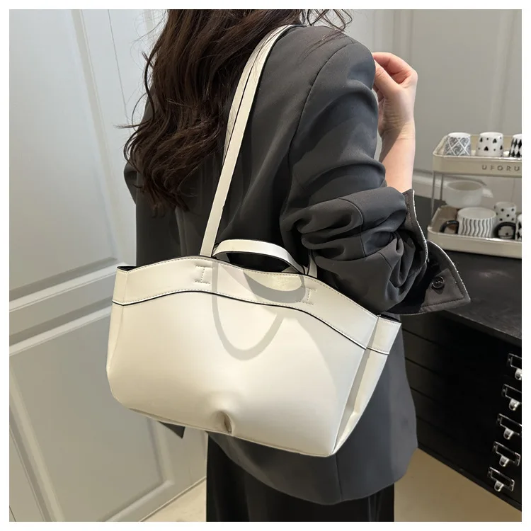 1 Stück Spezialtasche für Damen, große Kapazität, modische Joker-Umhängetasche, neue tragbare Handtasche für Pendler. – Detail 9