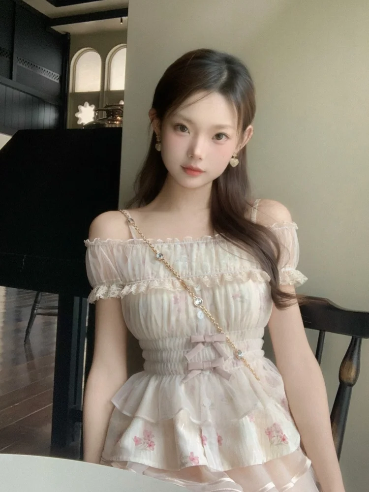 

Комплект из двух предметов NGXI Pure Desire Sweet Heart: топ с кружевными бретелями и цветочным узором в японском стиле, с завышенной талией, оригинальный дизайн для женщин