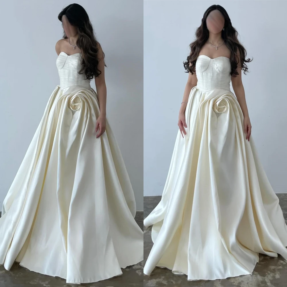 

Customized Luxury Satin Evening Dress Delicate Sleeveless Strapless Prom Dresses Temperament Sweep Train Special Occasion Gowns