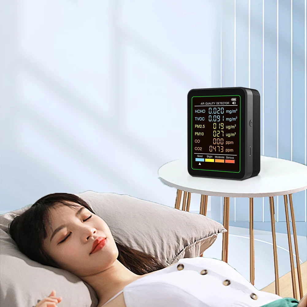 Tester della qualità dell'aria 6 in 1 Rilevatore HCHO in tempo reale Misuratore di umidità della temperatura Rilevatore di formaldeide TVOC PM2.5 PM10 CO2 CO