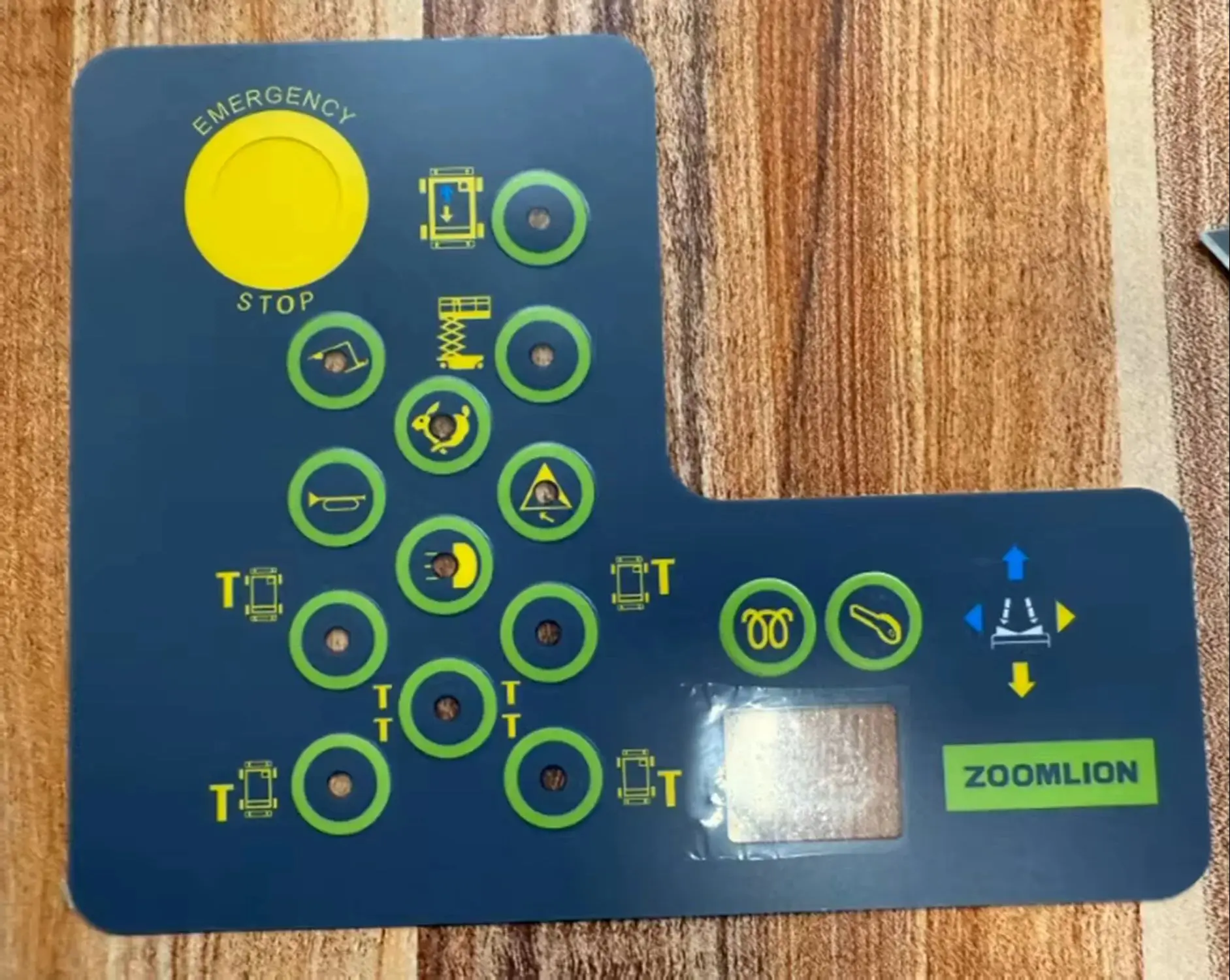 

Наклейка на блок управления 1029909625 для Zoomlion ZS1632RT ZS5390RT