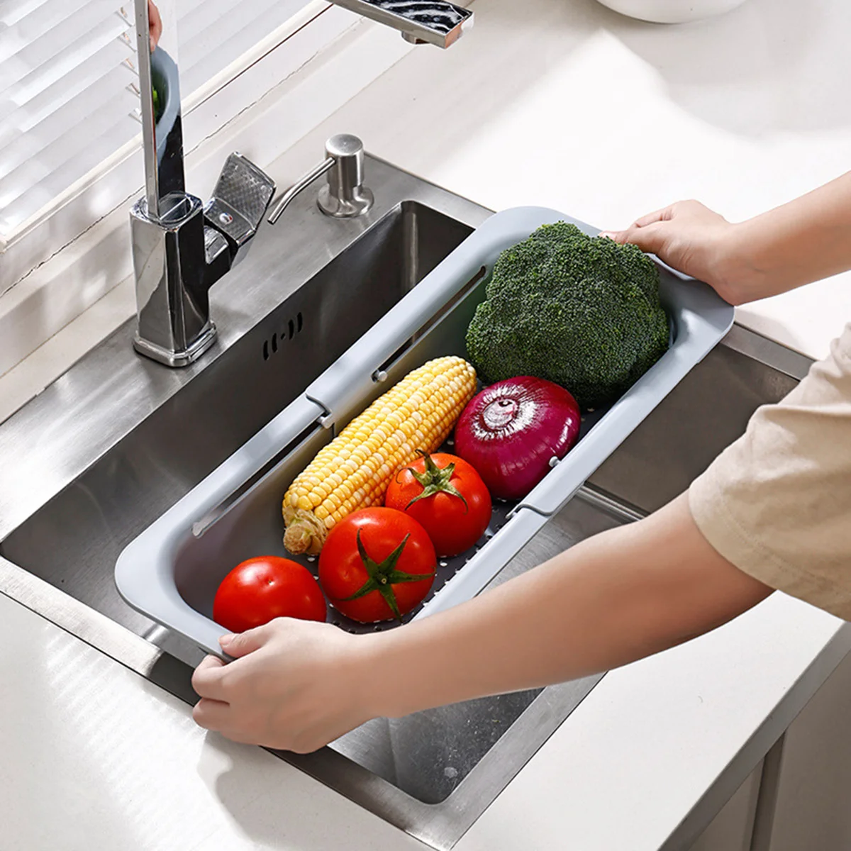 

Retractable Sink Drain Rack Dish Shelf Adjustable For Vegetables Fruits Washing Basin Filter Basket Kitchen Organization Tool