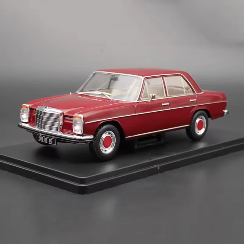 

Diecast 1:24 Scale IXO W115 200D 1968 Alloy Vehine Model Finished Simulation Collection Decoration Gift Toys Display ﻿