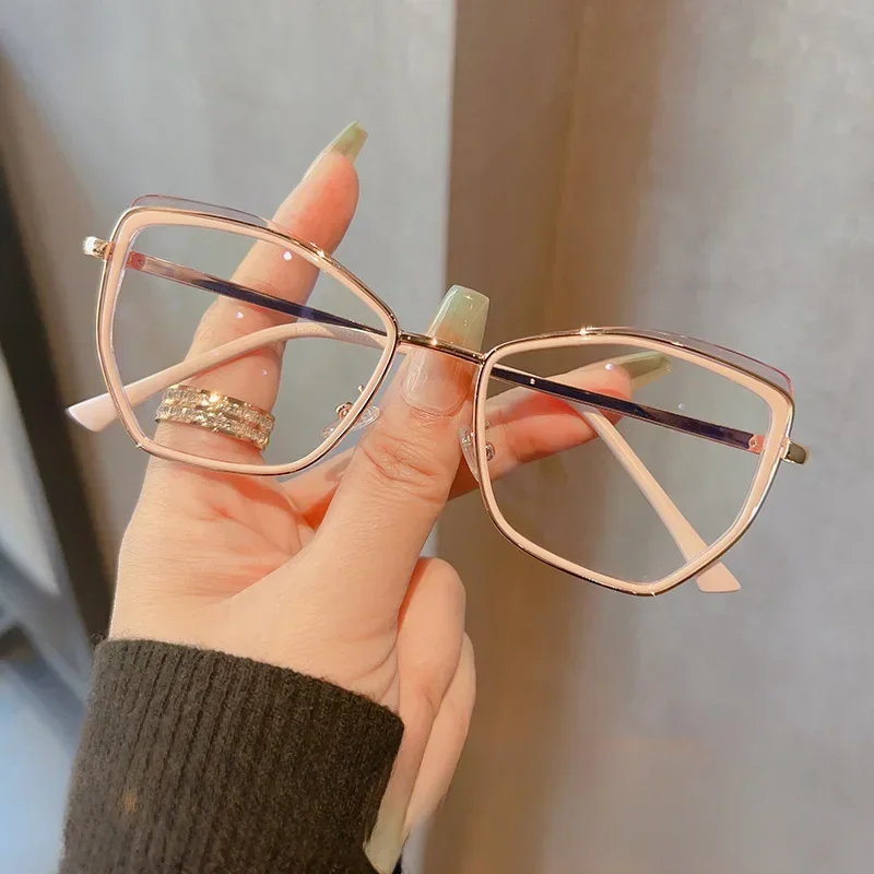 

2024 Anti-blue Light Women Cat Eye Eyewear Luxury Metal Frame Oversized Optical Spectacle Eyeglasses Female Vintage Glasses