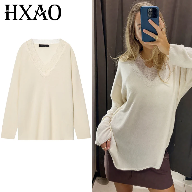 HXAO الدانتيل البلوز المرأة سترة الخريف 2025 السيدات موضة خفيفة الخامس الرقبة طويلة الأكمام لاعبا شيك البيج الصوف المخلوطة تريكو