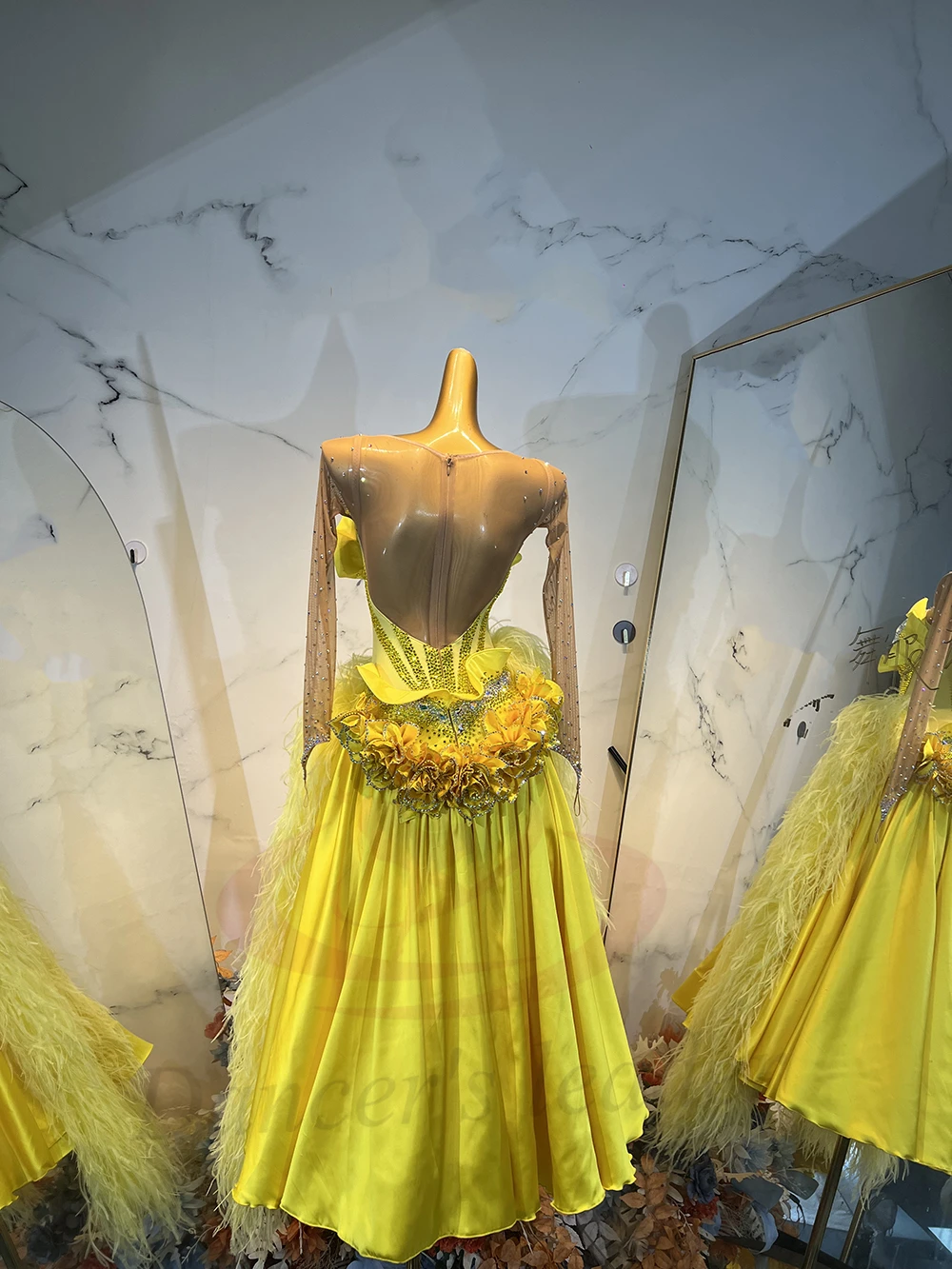 Sukienka do tańca latynoamerykańskiego dla dorosłych i dzieci, zdobiona kamieniami AB, ekskluzywna, szyta na miarę, z długim rękawem, pluszowa spódnica, profesjonalna odzież tango dla kobiet.