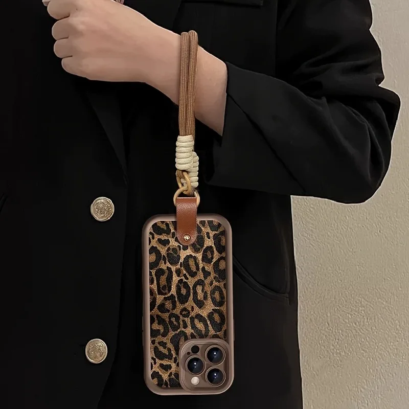 Braunes Leopardenmuster-Handyhülle mit Handgelenkschlaufe für iPhone 18 17 16 15 14 13 12 11 Pro Max 16E XS X XR 7 Plus Stoßfeste Weiche Hülle – Detail 7