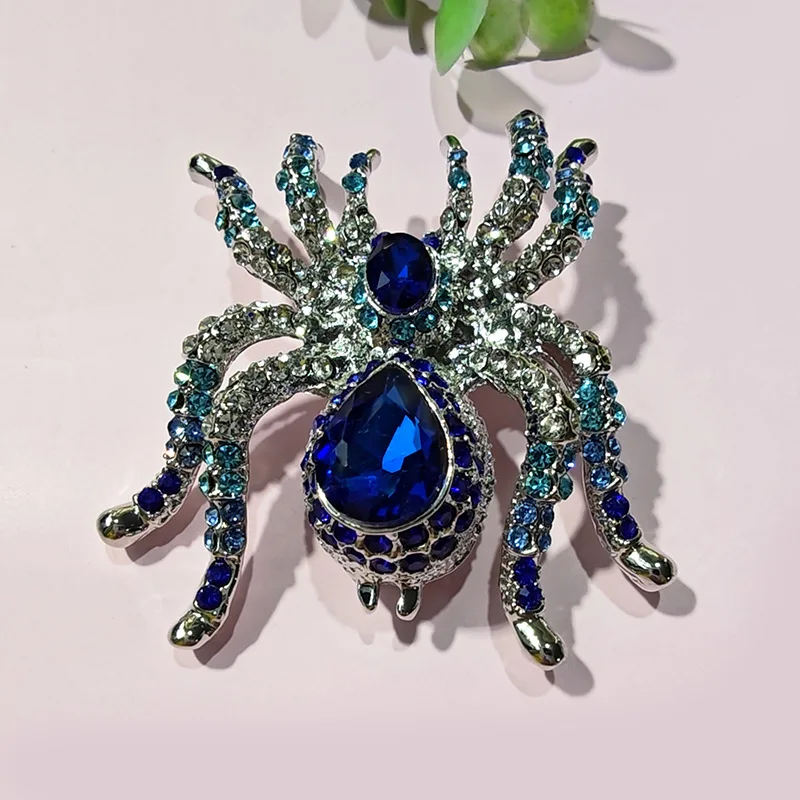 New Style Medieval Exquisite Corsage Retro Animal Spider Pins Brooch Color Rhinestone Alloy Lapel Pin Clothing Accessories Gift