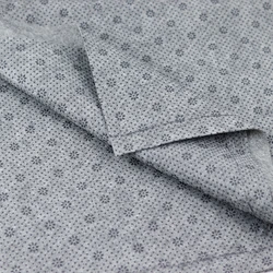 Antislip Vinyl Tufting Cloth1.8*1/2/3/4M Final Backing Fabric Non Slip Rug Pad with Plum Blossom Pattern for Carpets Rug Making