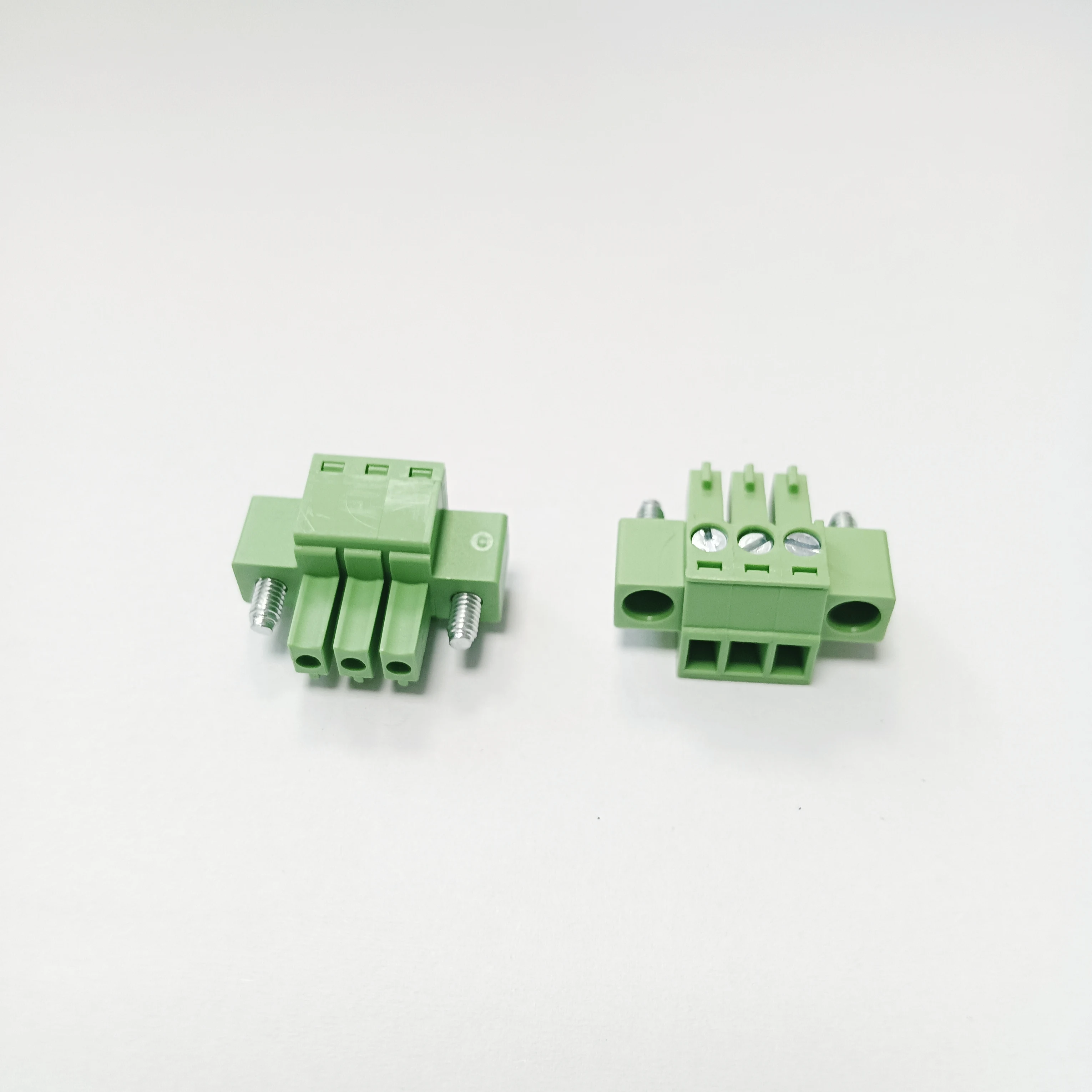 

1PCS 10PCS ECH350VM-03P PCB Plug-in Terminal 3.50mm 3P Connector