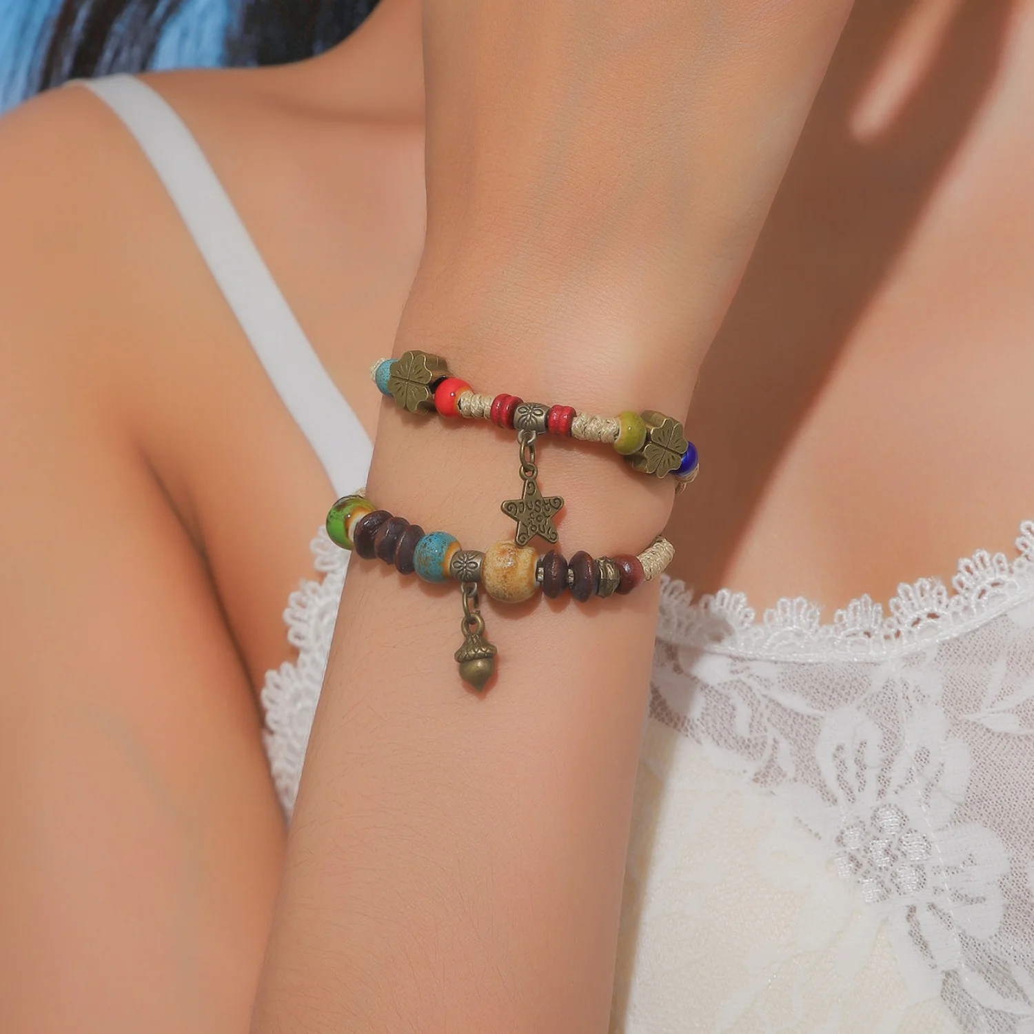 1 Pc Bracelet With Pinecone & Star Charms, Forest Style Delicate All-match Fashion Accessories,Suitable for All Seasons