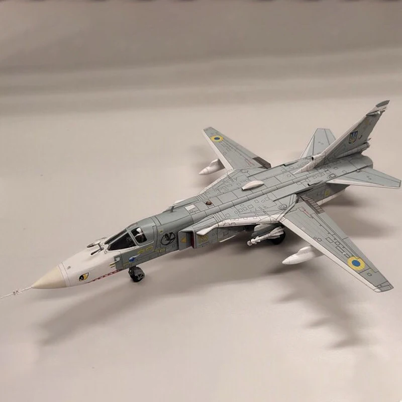 1：72 Scale Calibre Wings CA722402 SU-24MR YELLOW15 Ukrainian Alloy Die Cast Military-style Combat Aircraft Model Souvenir Toy