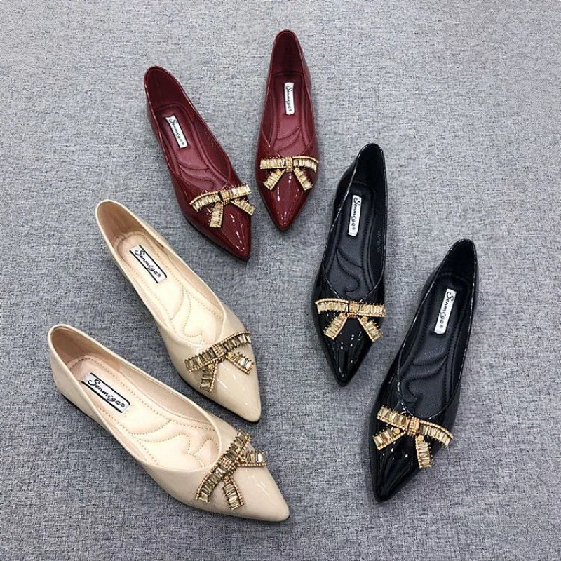 

Pointed Flat Shoes Women's Single Shoes Spring and Autumn 2024 New Versatile Soft Suede Shallow Mouth Plus Size Women's Shoes