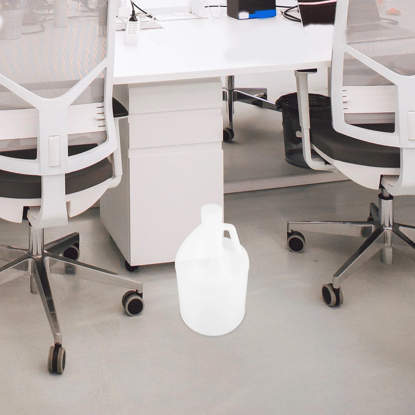 

1 Gallon Plastic Bucket With Airtight Lid Chemical Resistant Storage Container For Liquids Sealed Water Bucket Reusable