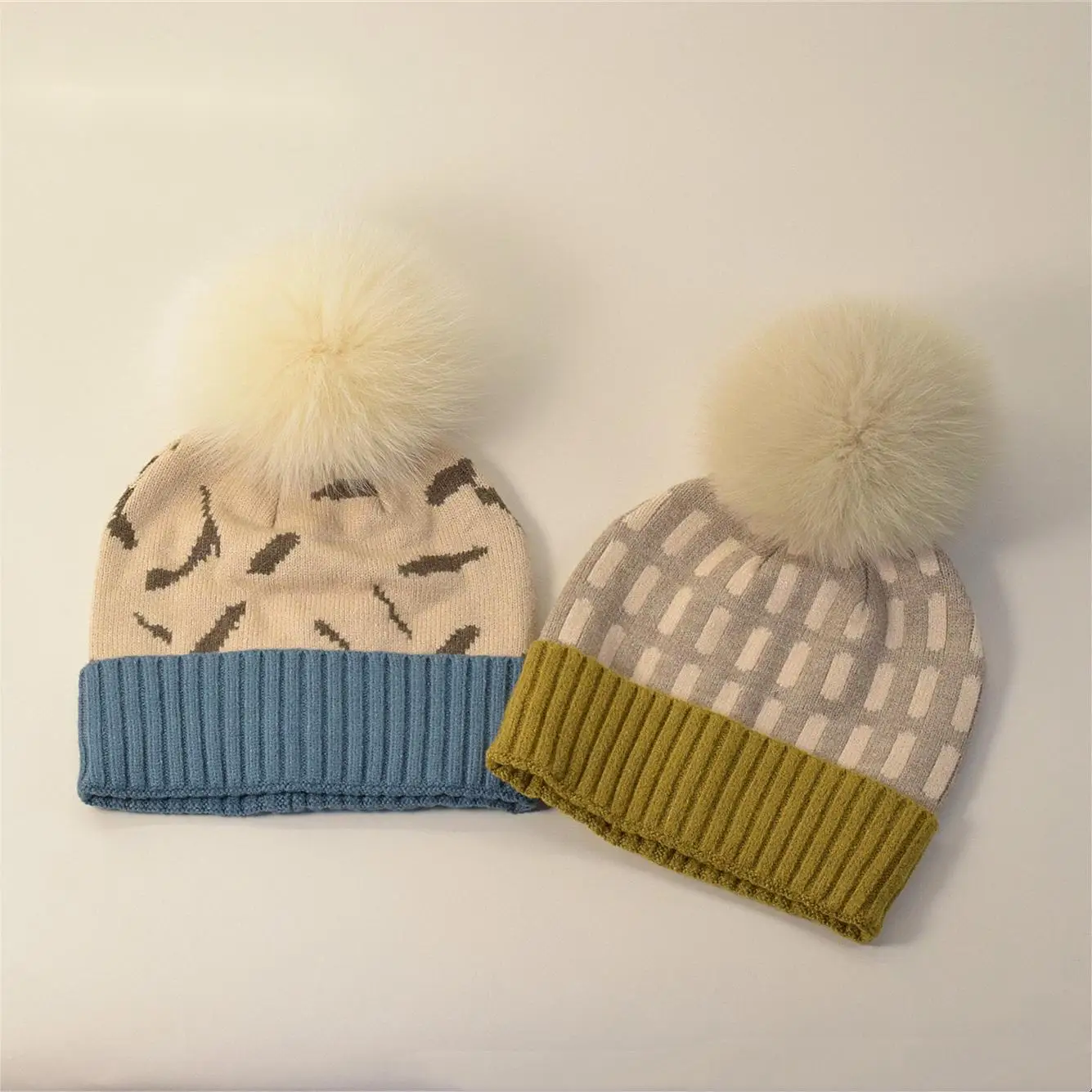 

Winter Real fox Fur Pom Pom jacquard Knitted Beanies For Women Fashion Warm pompoms Natural Beanies Female Thick Hats