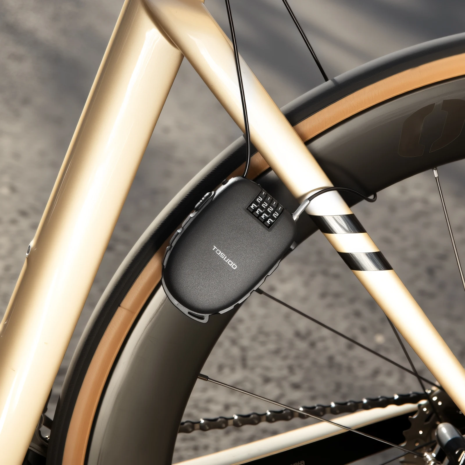 TOSUOD Fahrradschloss Diebstahlsicher Tragbar Leichtgewichtig 4-stelliges Zahlenschloss Kabelschloss Helmschloss Kette Rucksack Fahrradzubehör – Detail 8