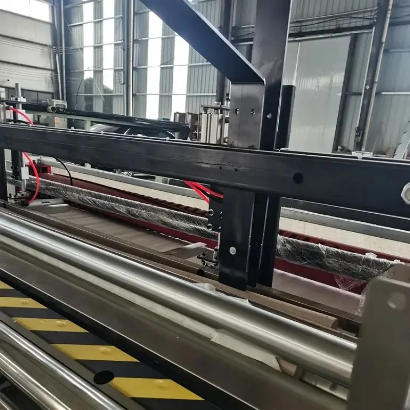 トイレットペーパー製造用ラインスリッティングリワインダートイレットペーパーロール巻き戻し機