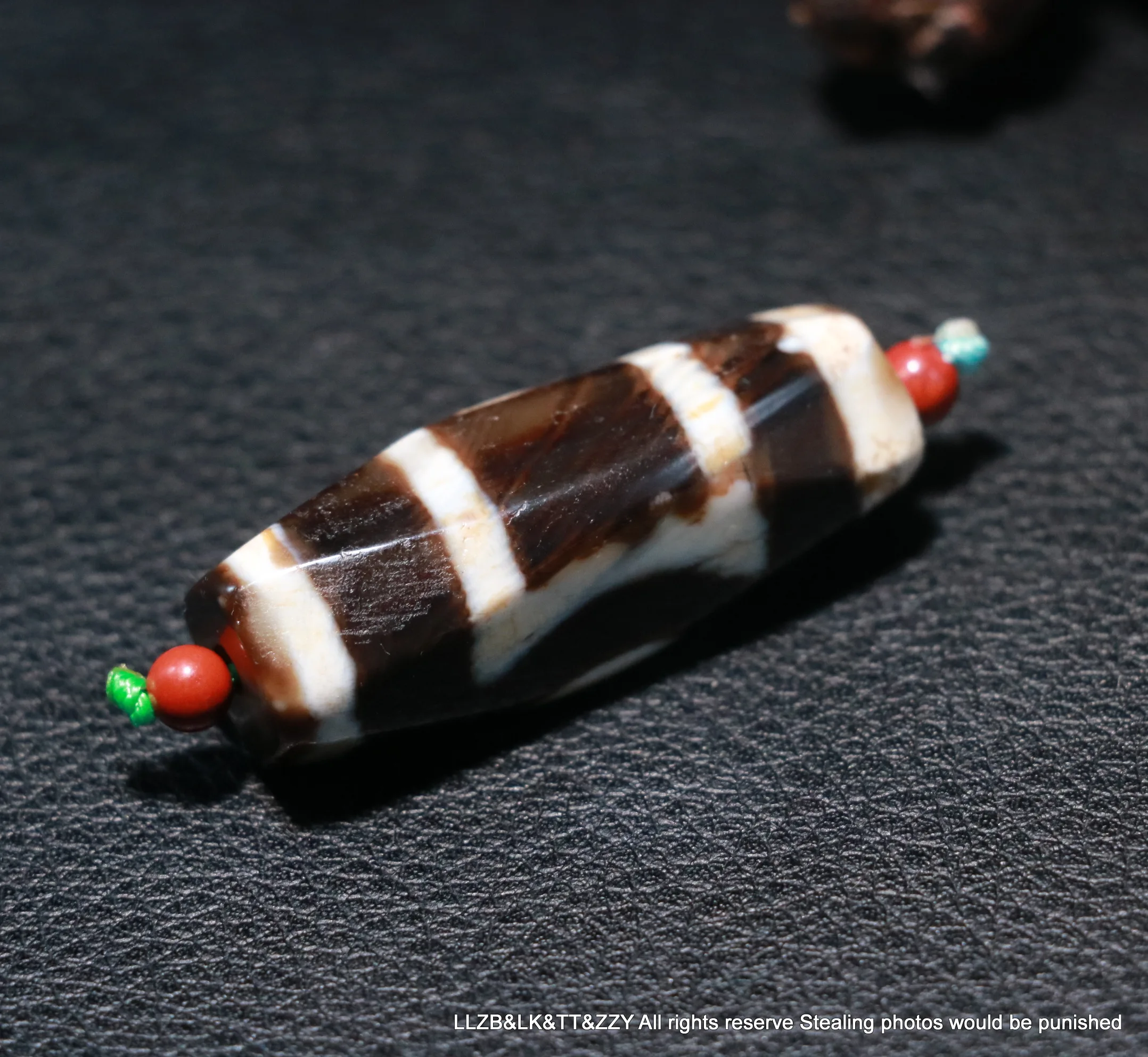 Treasure Magic Power Tibetan Old Agate 1 Eyed Mountain Many Views Symbol dZi Bead Pendant Timestown RPL221007A08