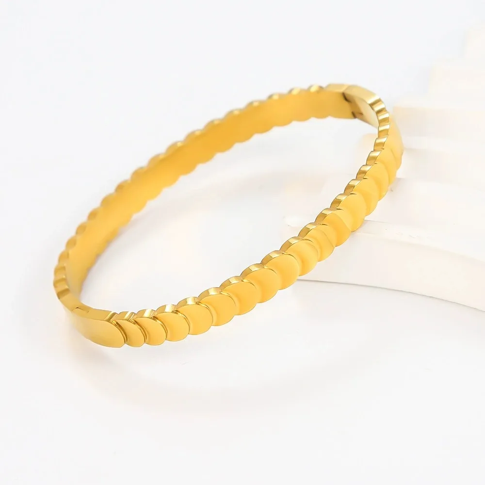 Hot selling titanium steel bracelet for women 18k gold bracelet laminated disc internet celebrity same style hand jewelry