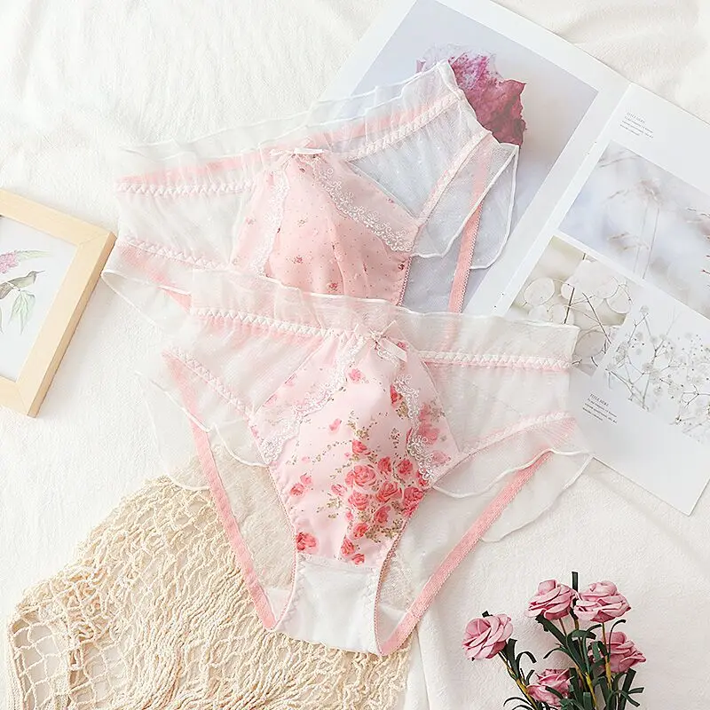 

Мужское сексуальное шелковое нижнее белье с кружевной отделкой, мягкие удобные брюки для здоровья, брюки из полиэфирного волокна, средней талии, с цветочным узором