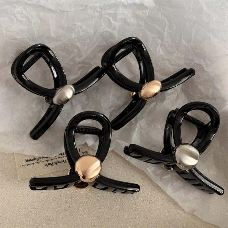 Simplicity and Versatility Crossed Grip Clip with Gold Buckle Back Head Spoon Hair Clip with Shark Hair Clip New Style