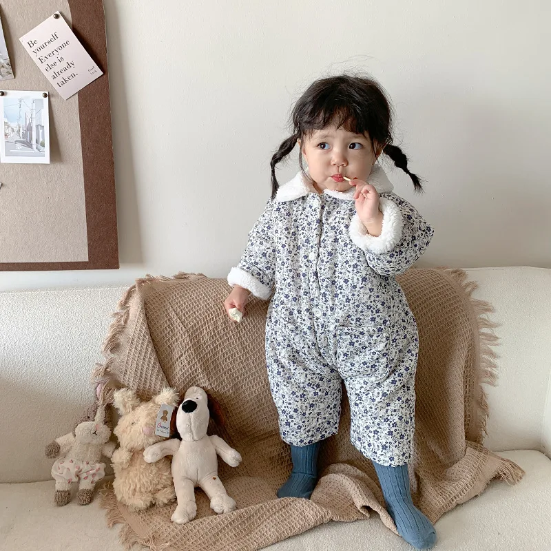 

Jenny&Dave Baby jumpsuit winter 2023 new plush and thickened casual warmth climbing suit for girls and babies Korean floral cott