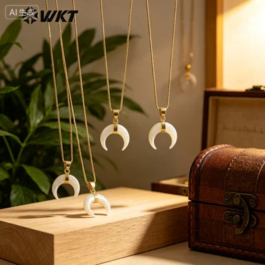 WT-JN147 Newest hot sales small size Mother of pearl Crescent horn necklace women pearl horn half moon necklace
