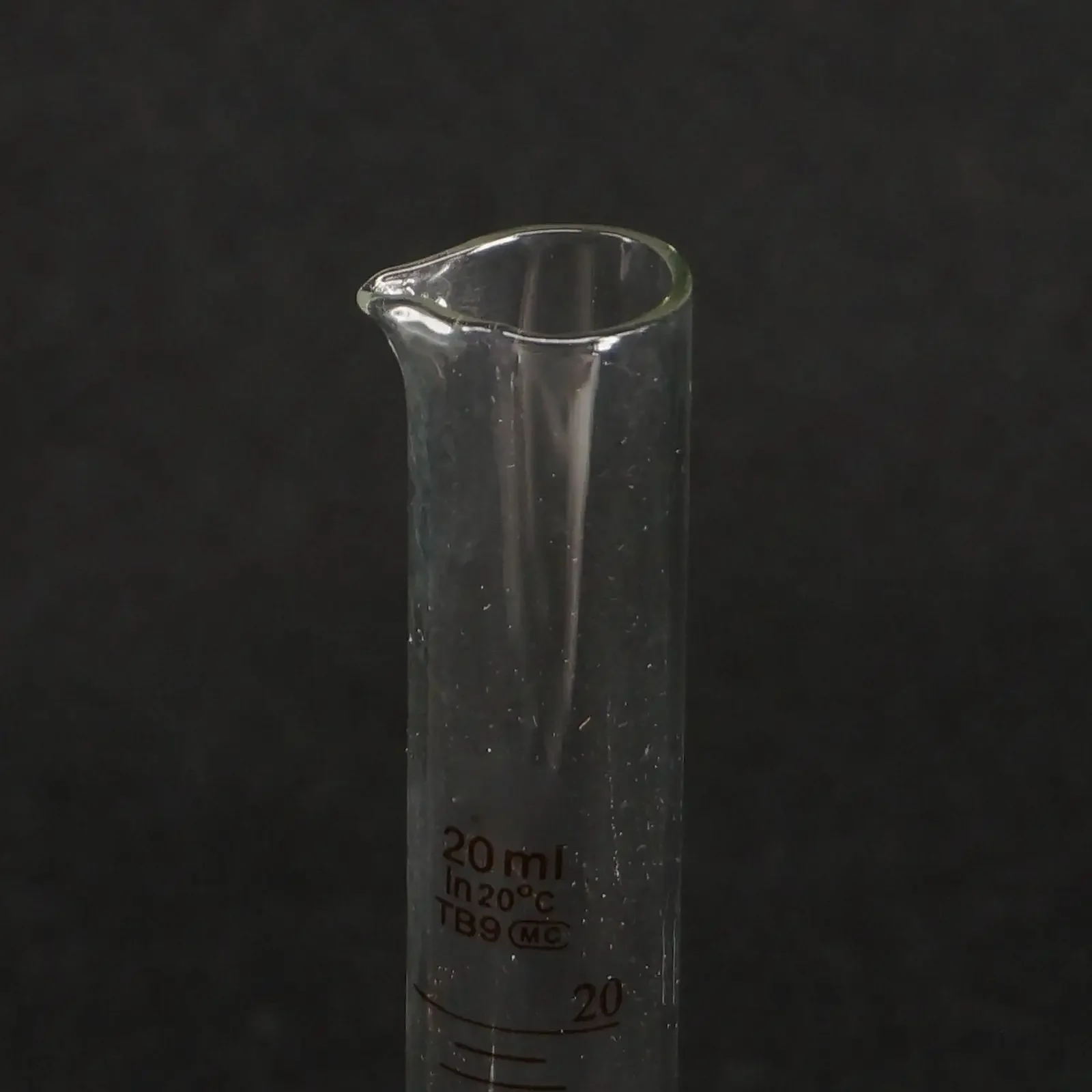 20ml Lab Glass Graduated Measuring Cylinder 110mm Height With Spout GlasswareTeaching