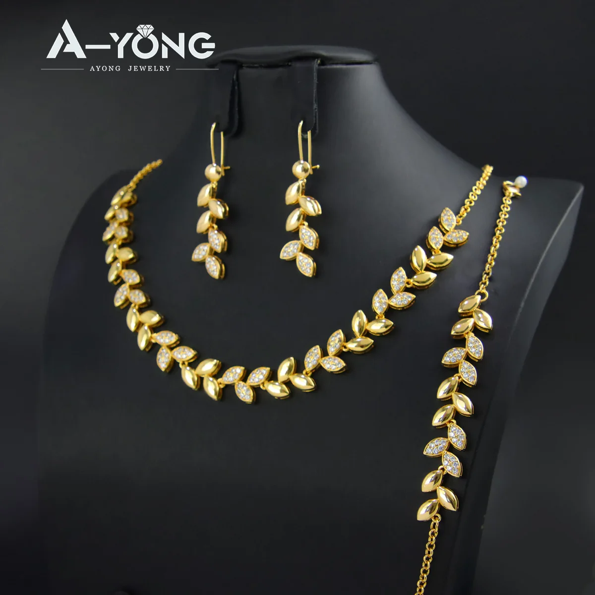 Luxuriöses italienisches Zirkonia-Schmuckset, 21 Karat vergoldet, Dubai-Quaste, Blatt-Türkis-Halskette, brasilianischer Hochzeits-Party-Schmuck – Detail 3