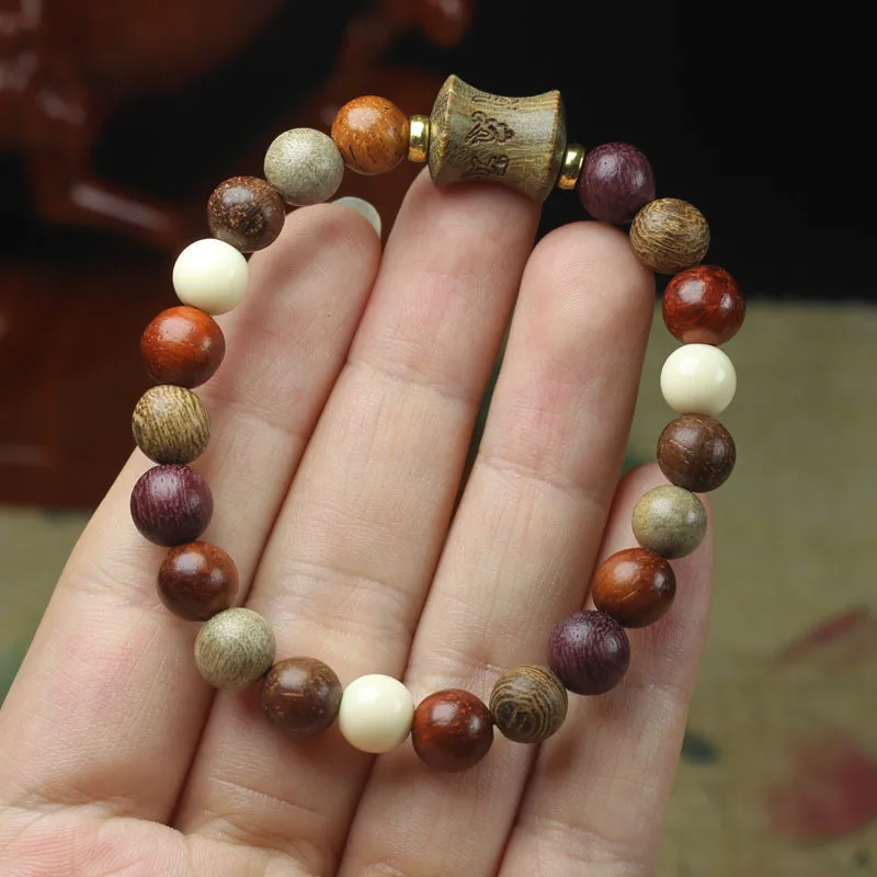 

Bracelet 8mm Buddha Beads Handmade men and women bracelets Buddhist Hand String Sandalwood Buddha Meditation Wood Prayer Bead