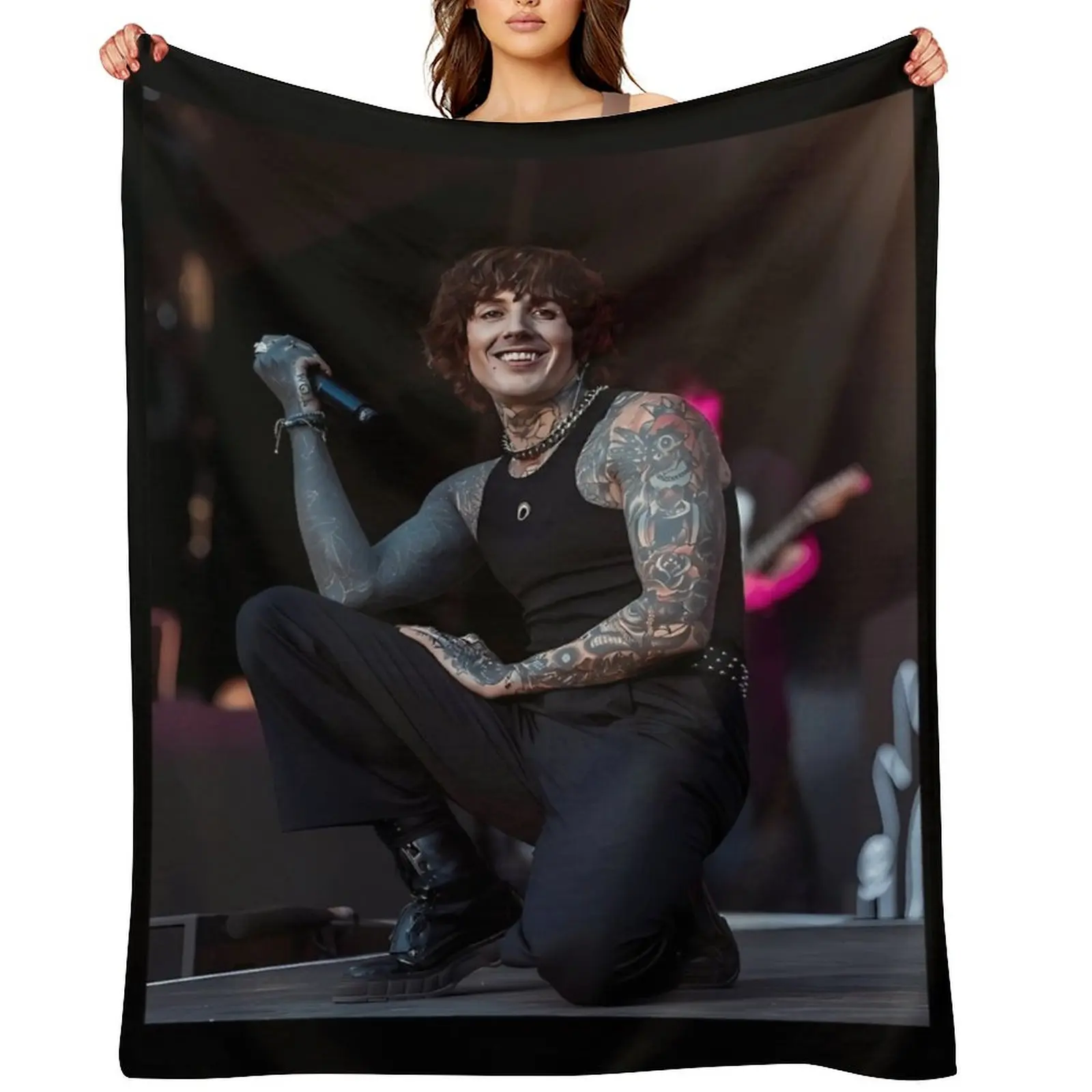 

Smiling Oli Sykes Throw Blanket manga Plaid Blankets For Bed Hair Blankets